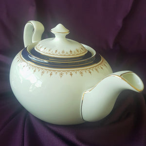 Aynsley Leighton Teapot and Creamer
