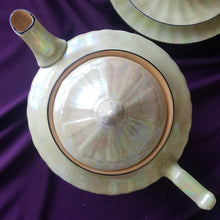 Load image into Gallery viewer, 1950s Czechoslovakian Lusterware Teapot